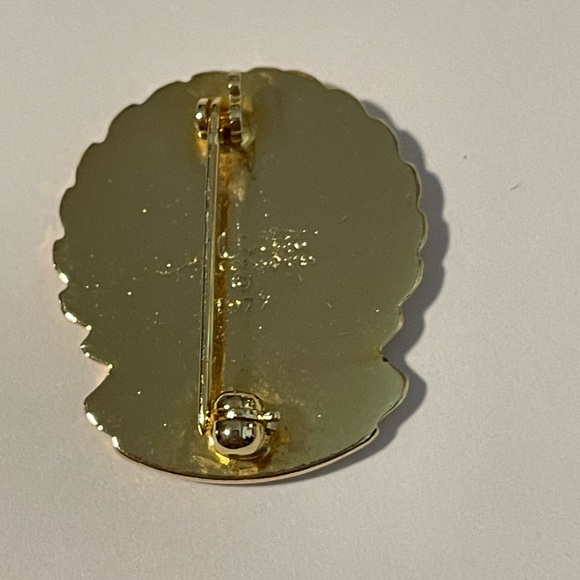 VINTAGE Enamel Pin Certified Nursing Assistant Badge 1977 - Picture 7 of 7